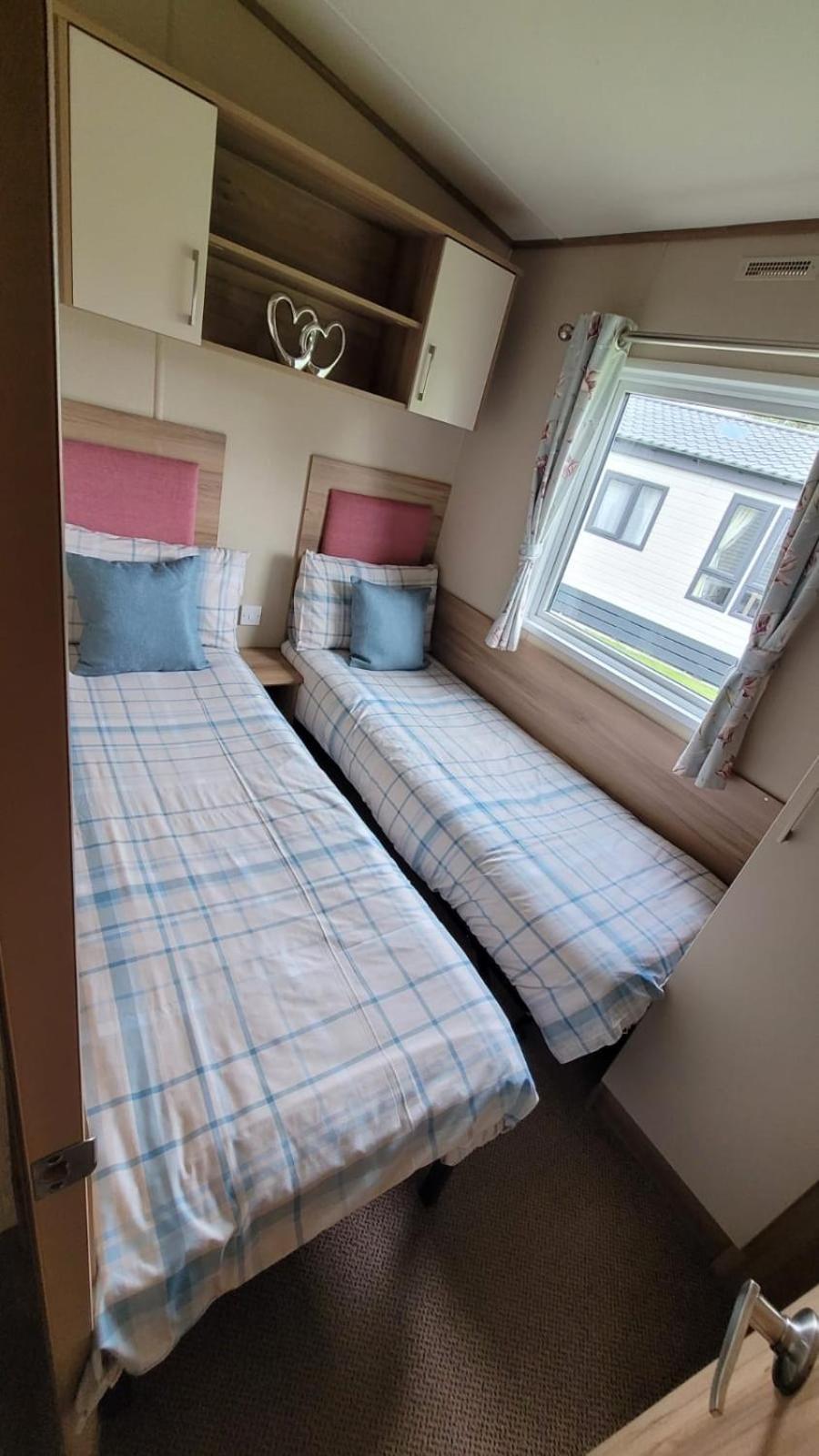 Tattershall Lakes Kingfisher Caravan 8 Berth With Hot Tub & Wifi Exterior foto