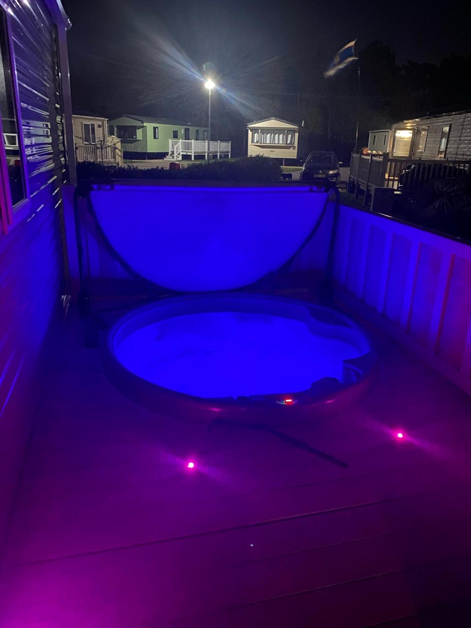 Tattershall Lakes Kingfisher Caravan 8 Berth With Hot Tub & Wifi Exterior foto